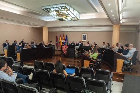 Imagen El Pleno de la Diputación de Segovia apoya que la Unidad Veterinaria de Carbonero El Mayor sea dotada de los medios humanos y materiales suficientes que permitan la mejor atención a los ganaderos